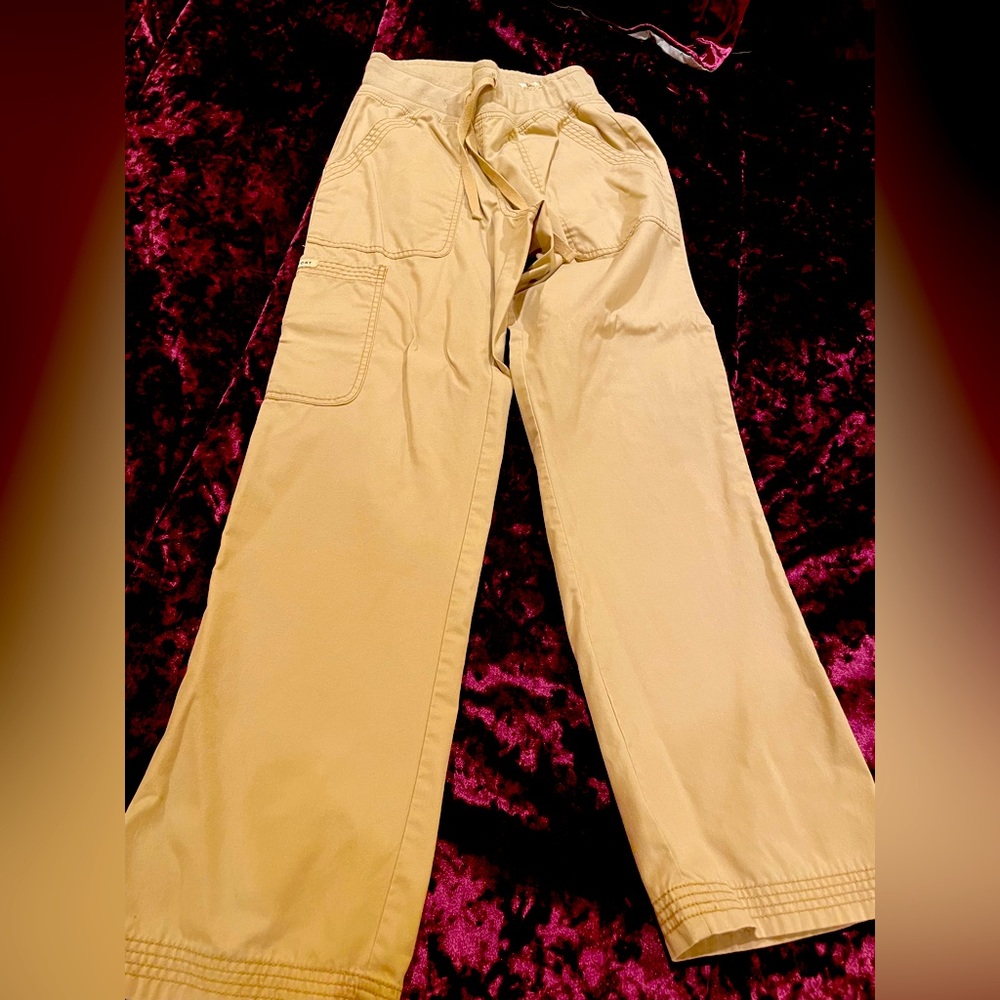 Khaki Scrub Pants, Size XXS- Regular 🌞